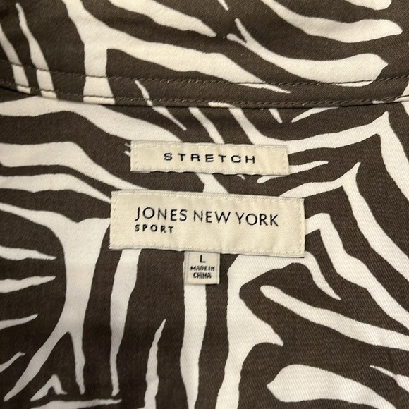 Jones New York-L-Olive Green and white-zebra print, denim type jacket. - Picture 3 of 12